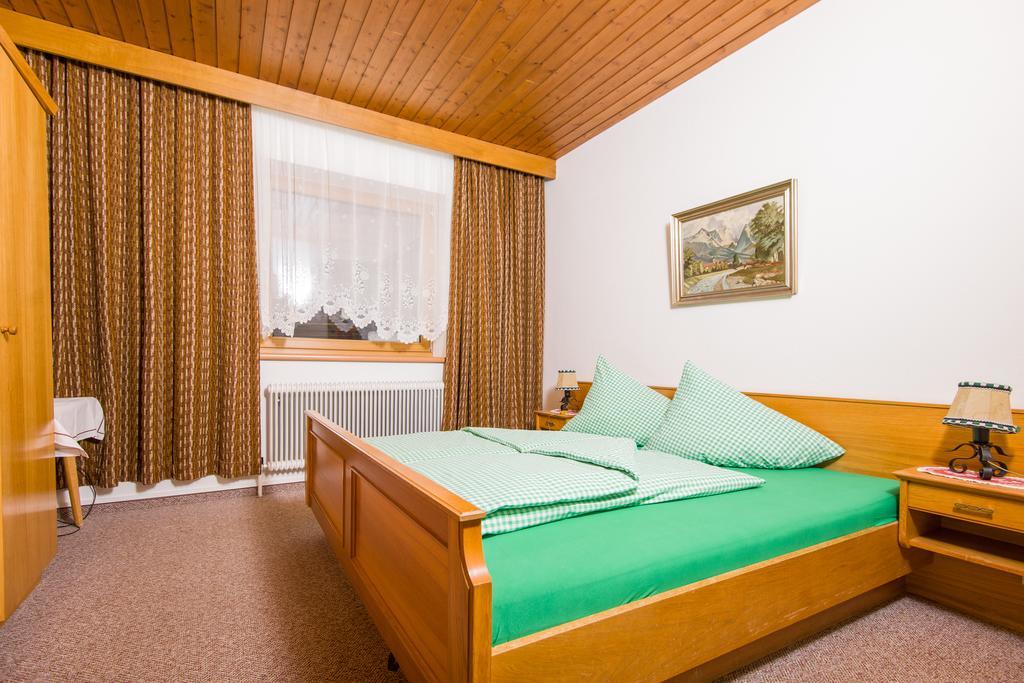 Gaestehaus Helga Scharnitz Ruang foto