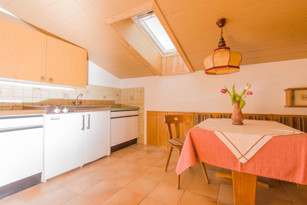 Gaestehaus Helga Scharnitz Ruang foto
